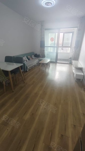 沪上人家_整租三室一厅家具家电齐全_拎包入住