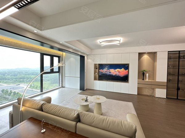 保利天珺_超大横厅两室_落地窗设计_住家装修_家具家电齐全