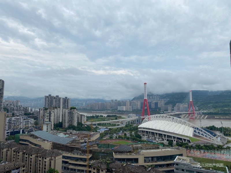 鸿鸥未来城3室2厅2卫105.83㎡南99万