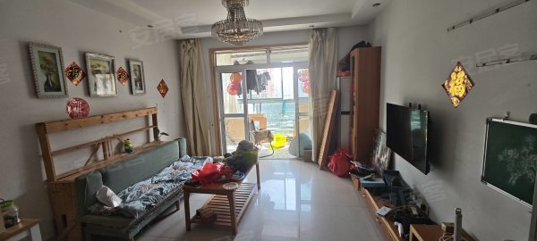 铜陵路二院对面_两室两厅客厅带阳台采光好急售