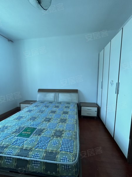 水文局宿舍，三室两厅，拎包入住生活方便出门公交近地铁曙光小学