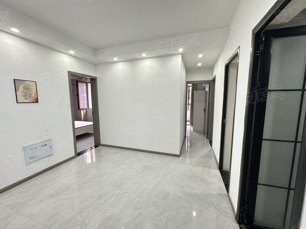 可短租月付_庐阳高中旁荣城花园南苑大3室拎包入住家具家电齐全