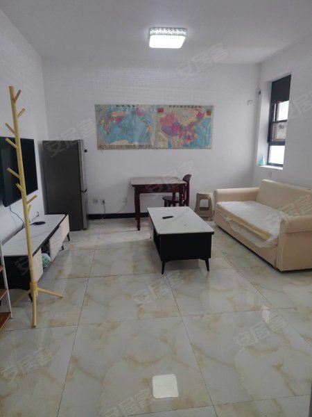 近湖苑两室一厅，家电齐全随时看房入住适合住家陪读合租等等，