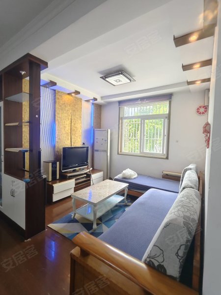 瑶海天地对面，福海新居三楼，二室二厅，拎包入住。