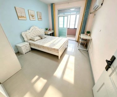 自家的房滨湖顺园主卧带阳台云谷创新园邮储基地交通银行中信银行