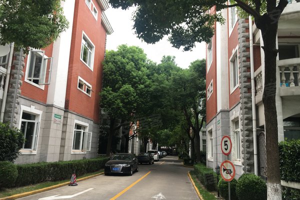 西郊华庭
