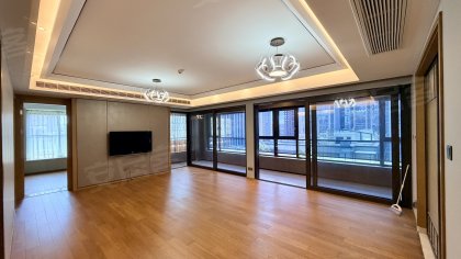 融创壹号院物业自持租售_四房配套成熟双公园蔚蓝商务港旁多套房