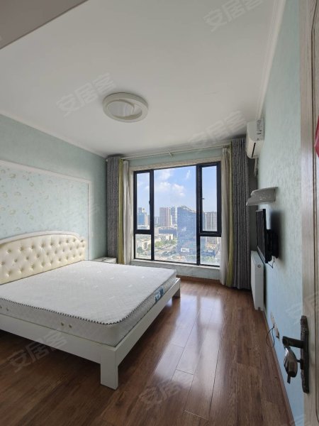 紫辰阁精装边户三房两卫_人车分流市政_全屋墙暖_拎包入住