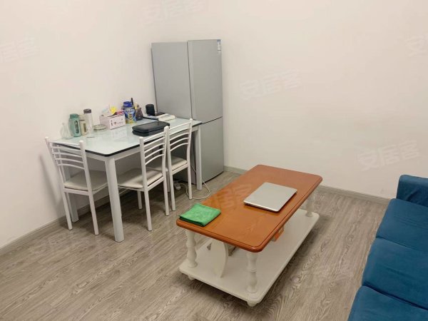 三里街中山医院凤阳东路_精装三室电梯房_家具家电齐全