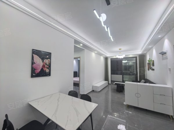 新店雅苑精装两室采光超好可短租可月付包物业
