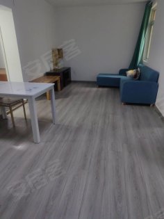 康利园南区三楼，三室套房出租，家电齐全随时看房入住适合住家陪