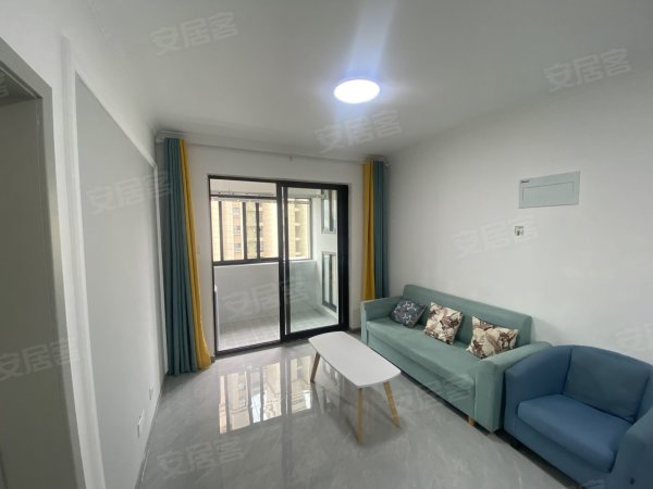 整租_政务东_绿地大融城旁_出门地铁5号线_精装修电梯房2室