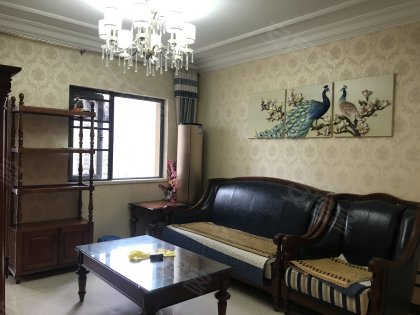 步行街旁_恒大中央广场C区_三室两厅_实图实照_拎包入住