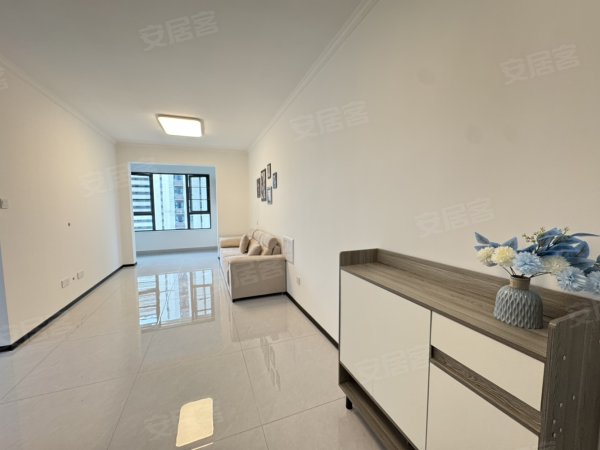 义城路地铁口_省立医院滨湖金融小镇_方圆汇_湖畔书香精装
