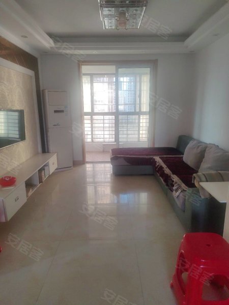 福禄南园边户三室两厅，家电齐全随时看房入住适合住家陪读合租等