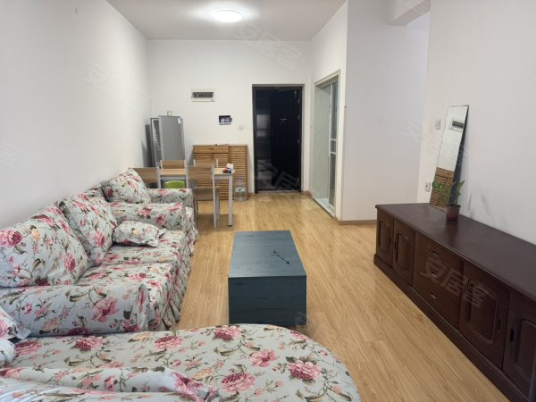 文一锦门学府里三室简装，家具家电齐全，拎包入住