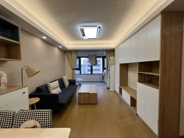 招商公园业主自住全屋定制三房一卫客厅带空调拎包入住随时看房