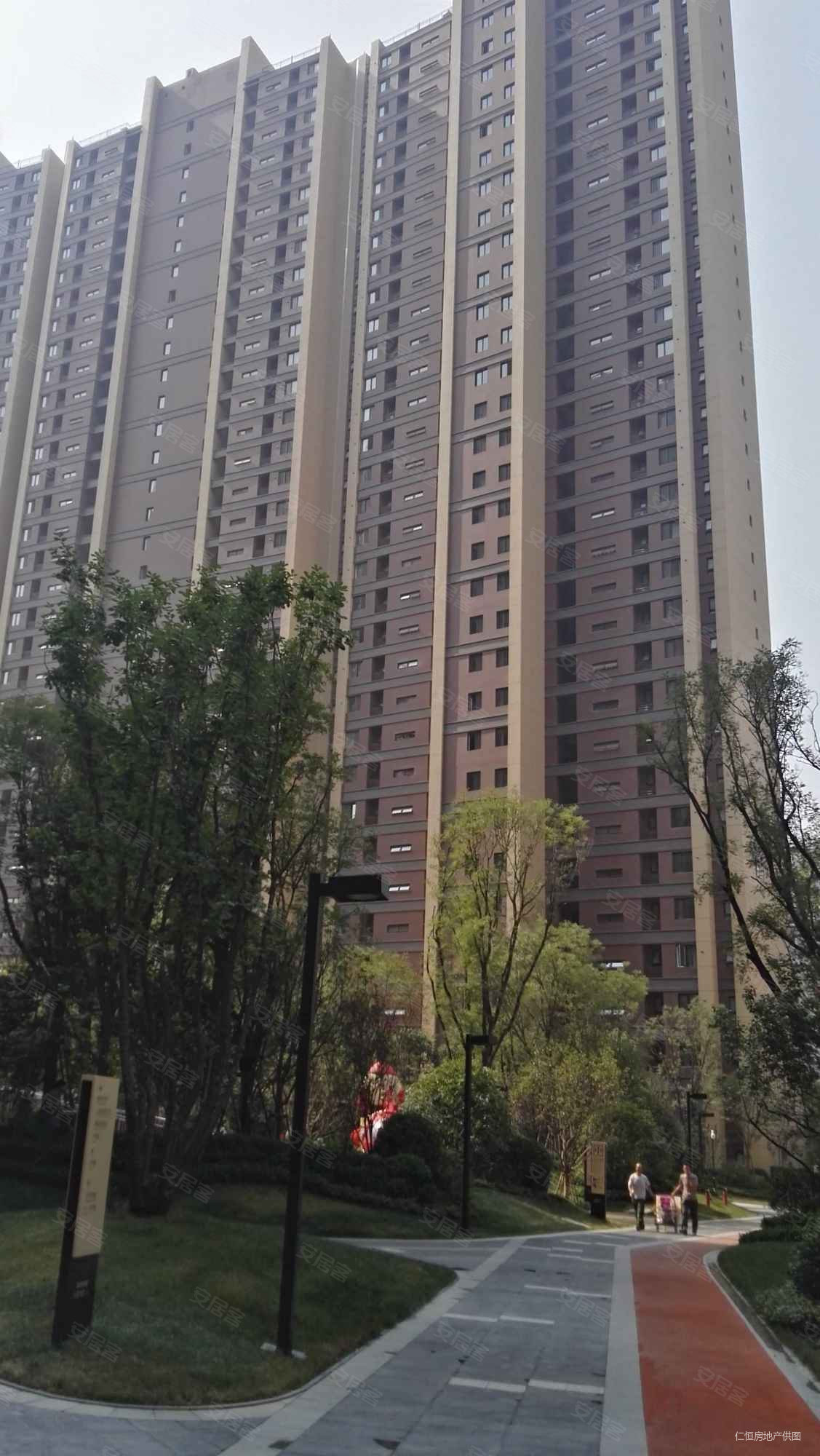 万科金域东郡业主急售满二价格低有钥匙