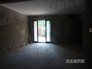 d643b615be2a692e51a69a4b8709a887-320x240.jpg