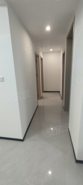 新上实拍新一中德淮里_精装修_3室1厅1卫_家电齐全