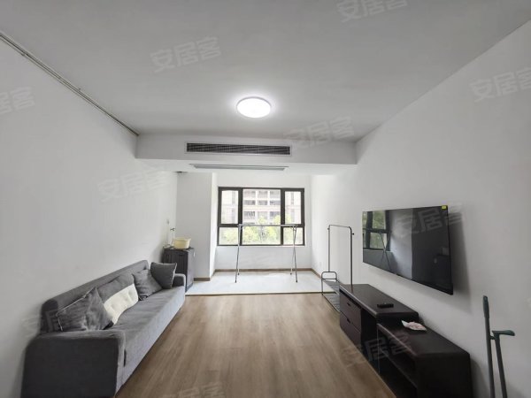 翡丽东方_精装修家具家电齐全长期出租