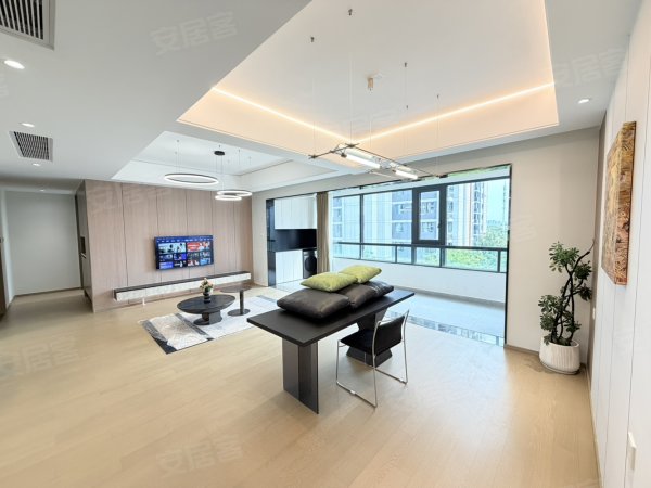 远大上湖居_南艳湖旁_大横厅_阳台通铺_一梯一户_全房带地暖