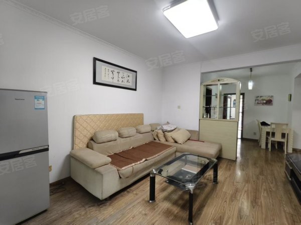 窦桥湾地铁口_精装修_采光好家具齐全_拎包入住随时看房