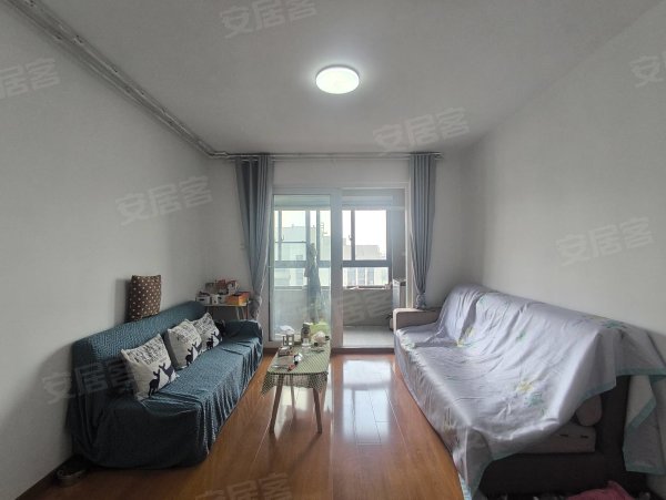 精装修，南北通透，拎包入住，靠地铁口，皖智学校，九中学校