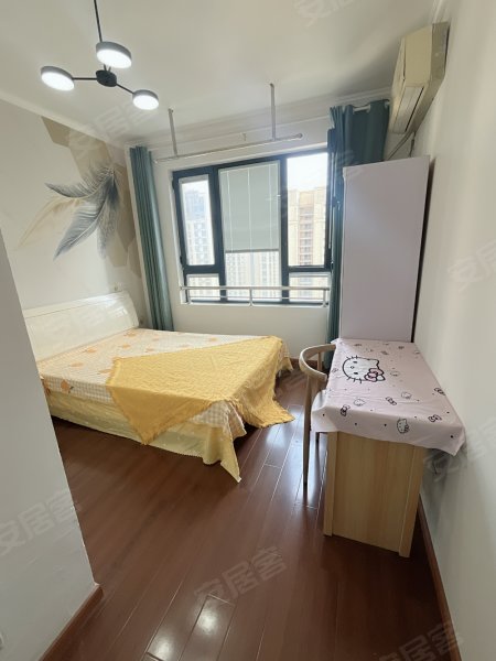 合郢花园二期靠近文浍苑地铁口有阳台独立卫浴独立洗衣机单间