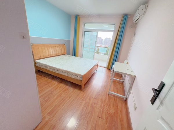 押一付一拎包入住无中介费