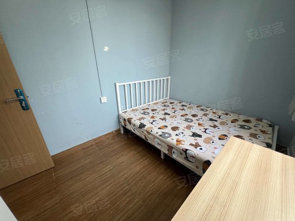 洪岗蜀山万象汇，六号线南七里，中科大民用水电，0中借朝南电梯