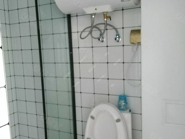 押一付一 吾悦广场 卡卡公寓温馨一室拎包入住 地铁旁,五华租房-昆明