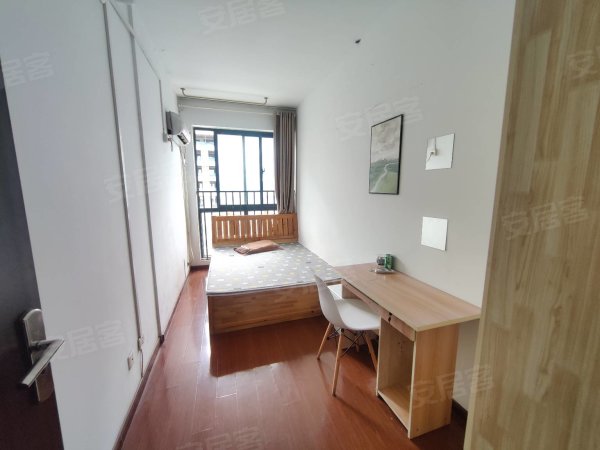 独卫可短租步行街火车站鸭梨冲地铁口胜利广场白马宝文信地多套