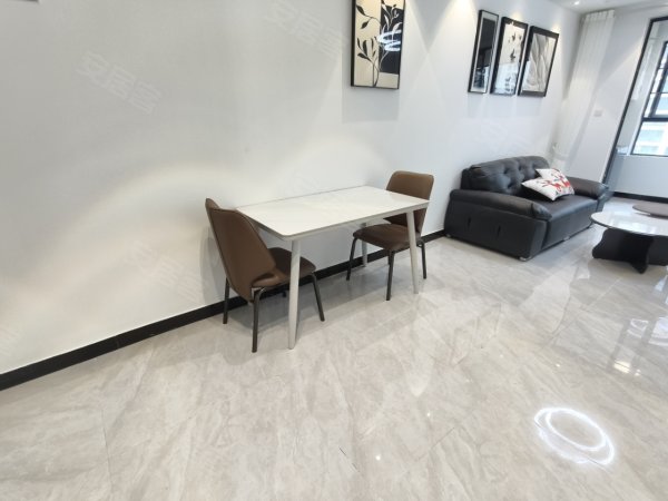 包河工业园_云川雅筑_精装两室_民水民电_可短租可月付汽车城