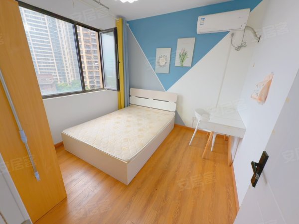 房東出租，四家合住价格真实，世贸翡翠首付安大馨苑校区三联学院