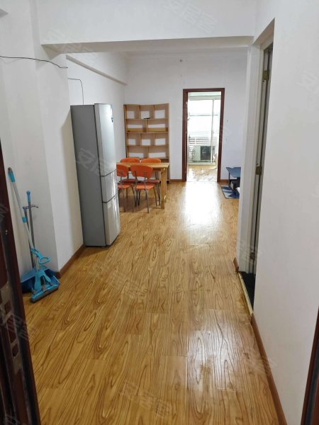 安粮城市广场旁_一室整租_民水民电_自有仓公寓_休宁路