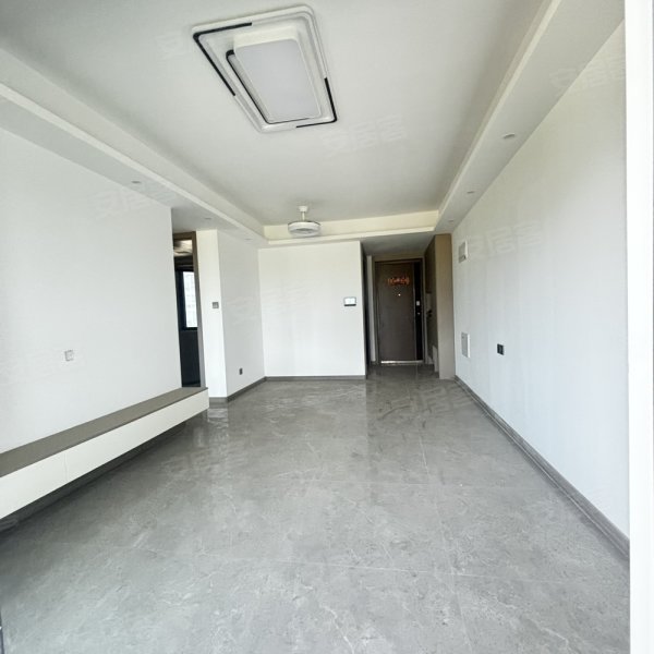 地铁口_稀缺户型出租_金辉3室两厅2卫