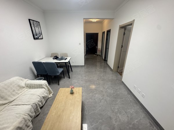新店东苑_两室一厅，房间干净整洁，168京东方旁，拎包入住。