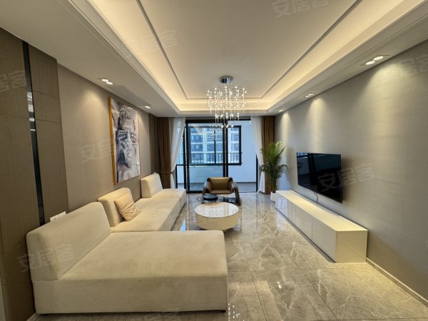绿城兰园_边户四房两卫全屋定制_真图实拍_可月付_拎包入住