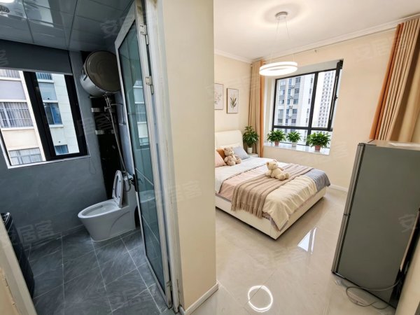 三室合租）人少安静）全屋定制瓷砖）滨湖银泰_双地铁口津门水街