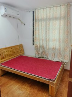 3室1厅一卫，3个空调，拎包入住南北通透。