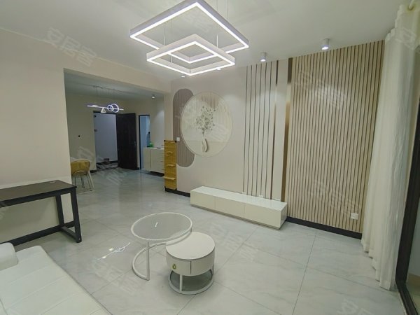 万家灯火终有一盏等着我_圩兴苑整租两室_近市三院_骆岗公园