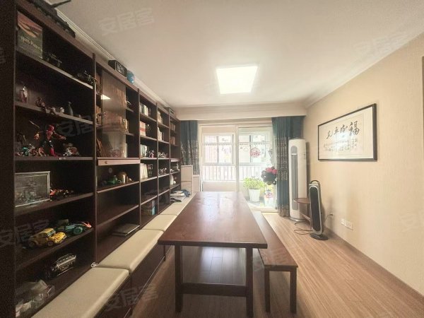 初次出租_万科森林公园御庭_精装自住标准_拎包入住_包物业费