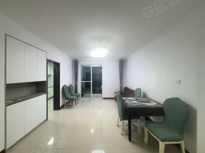 近政务绿地地铁__边户_双阳台__大房间__家具齐全_多套