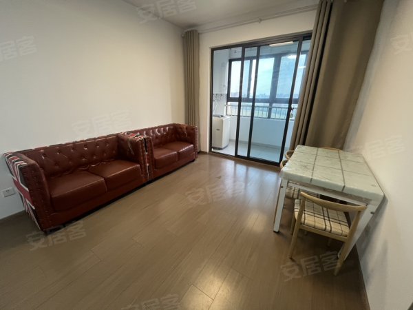 新店西苑俩房出租，拎包入住，家具家电齐全，可实地看房