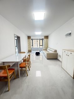 龙溪苑精装三室_房东自住装修_采光通风好_民水民电_停车方便