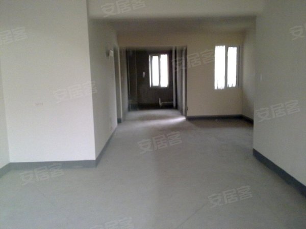 北通透 送入室花园 环境好, 中铁国际城<em>旭园</em>二手