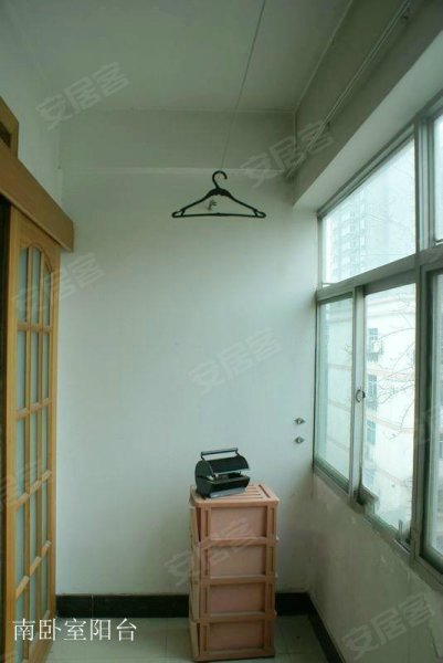 西安黄河厂9街坊二手房,2室2厅1卫,101平米,价