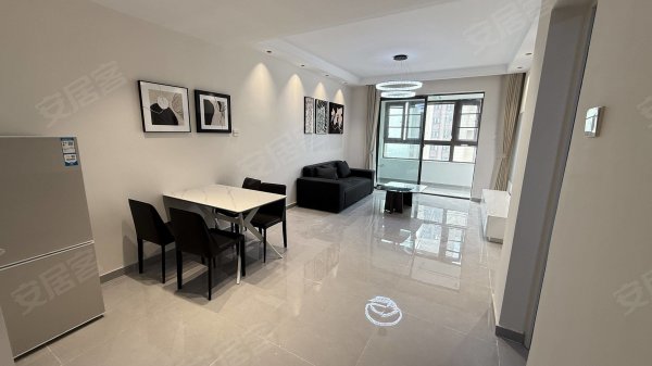 新语华庭_精装三室_五号线商超_国轩高科_上海路_民水电燃气