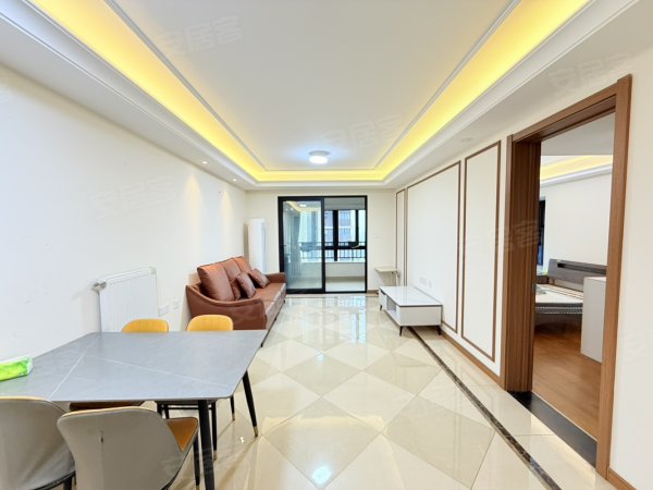 新上金科边户大三房两卫_全屋定制纱窗_三台空调_家具家电齐全